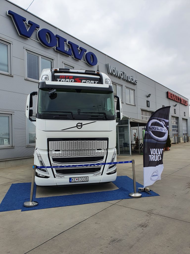 Volvo_